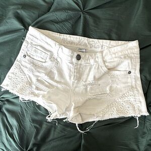Women's White Lace Trim Cut Off Shorts